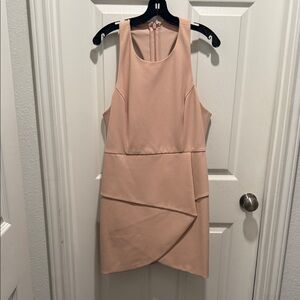 BCBG MAXAZRIA Elegant Sleeveless PINK Dress